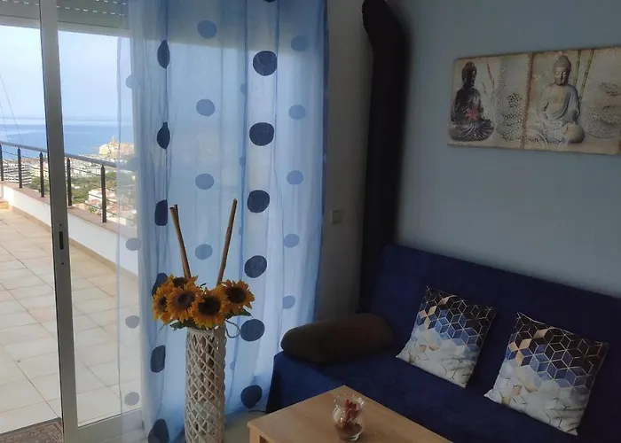 The Sunlight Bed & Breakfast 4*