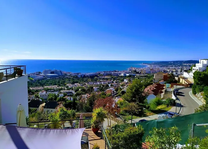 לינה וארוחת בוקר The Sunlight סיטגס