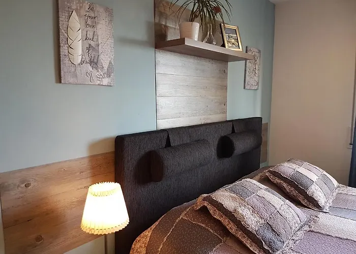 לינה וארוחת בוקר The Sunlight סיטגס